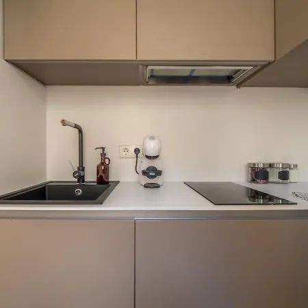 Guest Favorite Old Town Perfect Location Apartment