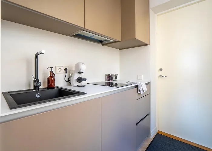 Апартаменты Guest Favorite Old Town Perfect Location *